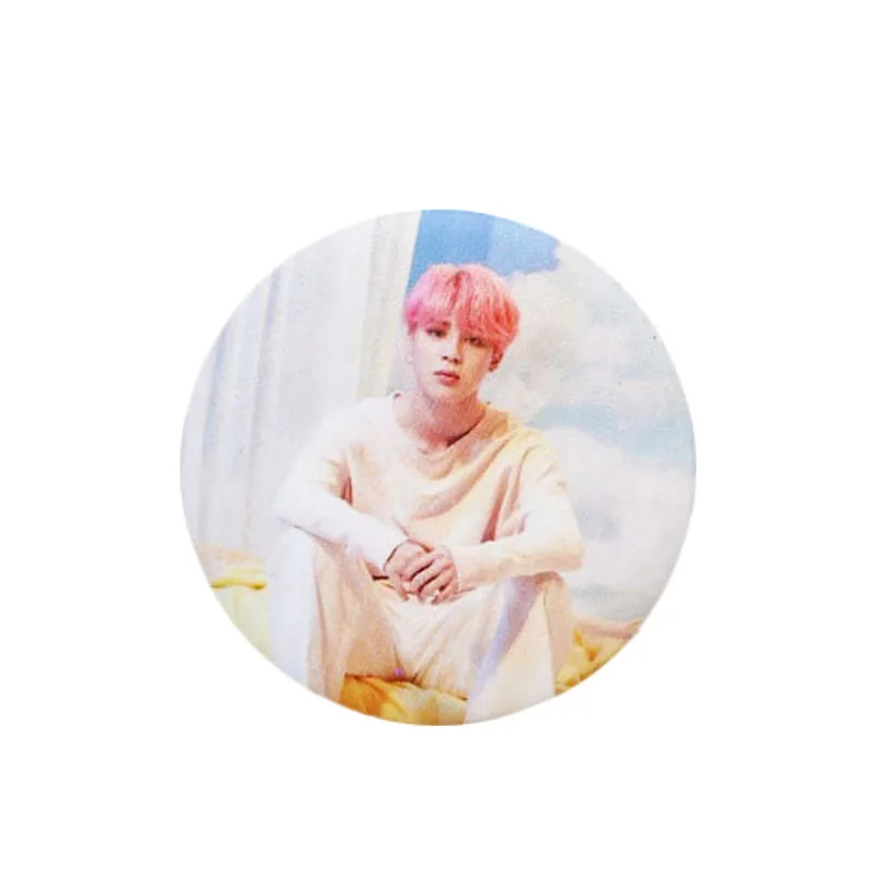 33 Год-конец клирансы KPOP Bangtan мальчики булавки альбом брошь значок аксессуары для одежды шляпа украшение для рюкзака - Окраска металла: 33