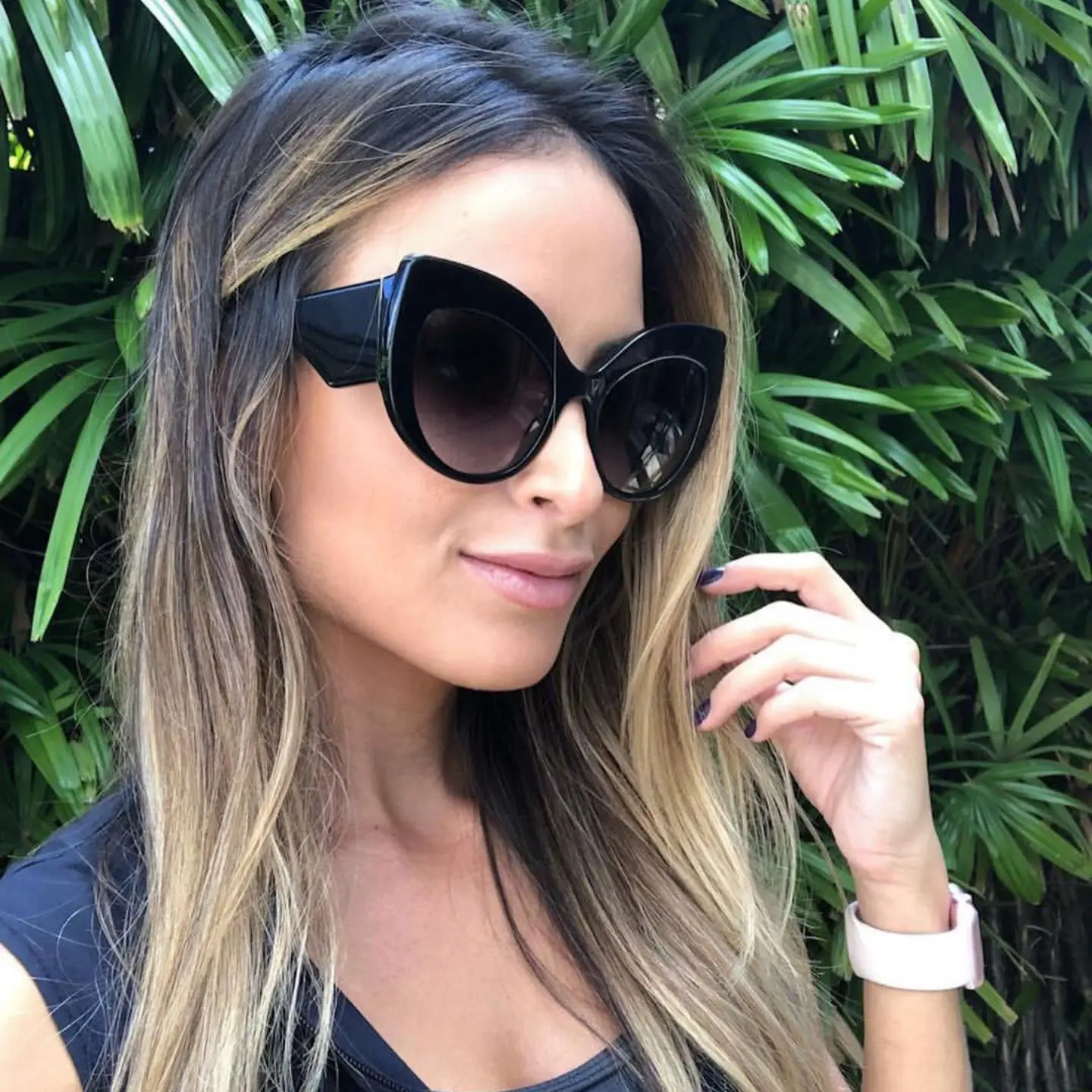 

New Fashion Large Frame Sunglasses In Europe and America