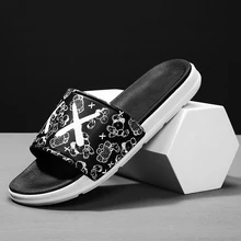 Light Weight Men Slider Slippers Fashion Casual Shoes Non-slip Slides Bathroom Summer Sandals Soft Sole Flip Flops Men