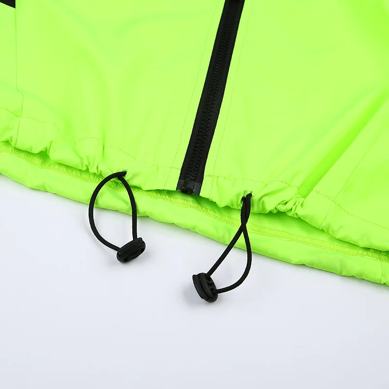 11901979207_1920637555