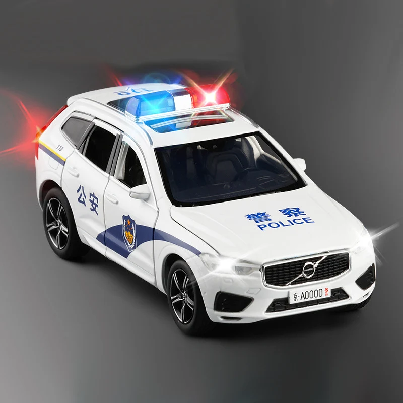 1/32 Volvo XC60 Siren полицейская модель игрушечного автомобиля литой металлический подвесной звуковой светильник для детей - Цвет: Белый