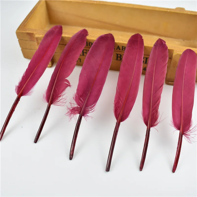 Золотая окунутая оболочка, розовые гусиные перья, перья для рукоделия, 10-15 см/4-6 дюймов, натуральные перья для украшения ювелирных изделий - Цвет: Wine Red
