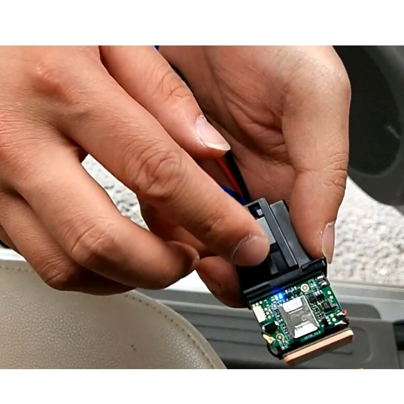 Better Tracking car Relay GPS Tracker Device GSM Locator Remote Control Anti-theft Monitoring Cut off oil power System End CJ720