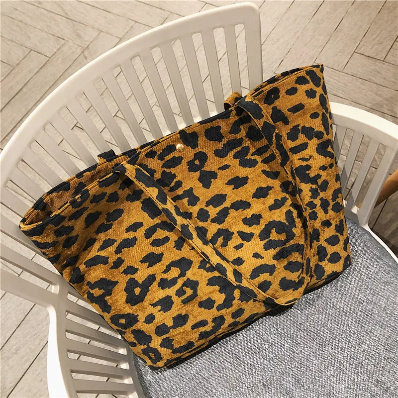 

2020 winter fashion leopard print bag ladies large messenger bag brand messenger bag female bag female handbag retro trend bag