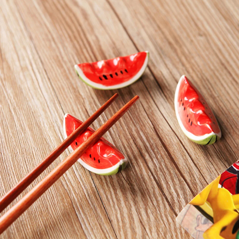 2pcs Chopsticks Holder Cute Watermelon Tomato Ceramic Table Decorative Rack Spoon Fork Kitchen Tableware Hoders Natal