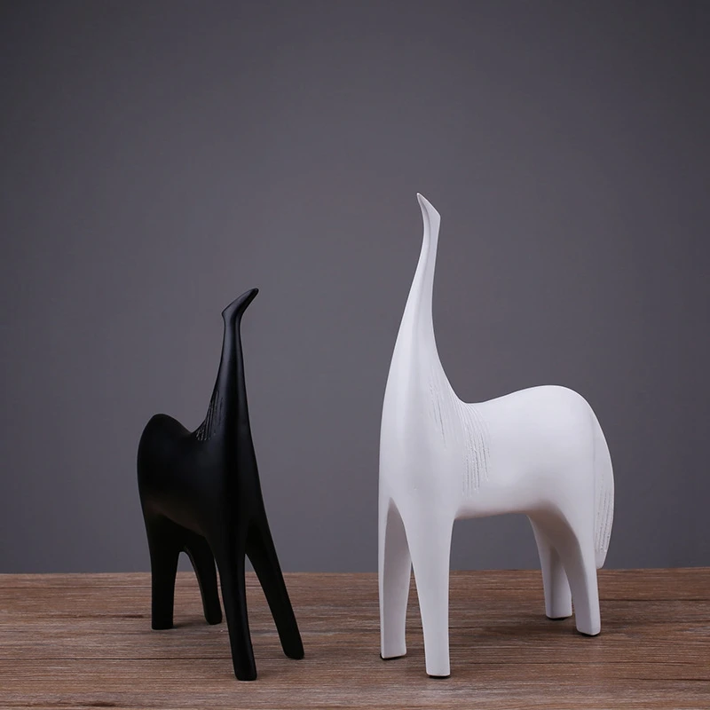

Glod Abstract Horse Statue Resin Art Statue Sculpture Home Decoration Accessories Modern Ornaments Animal Statues Crafts 2 Pcs