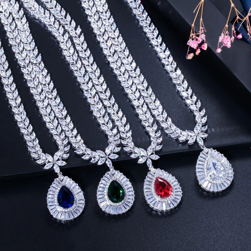 Комплект из колье и серёг с фианитом в виде капли воды|necklace and earring set|necklace earringsdrop