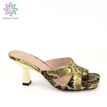 

Mature Style Italian Women Party Shoes Decorate with Rhinestone in Golden African Wedding Shoes