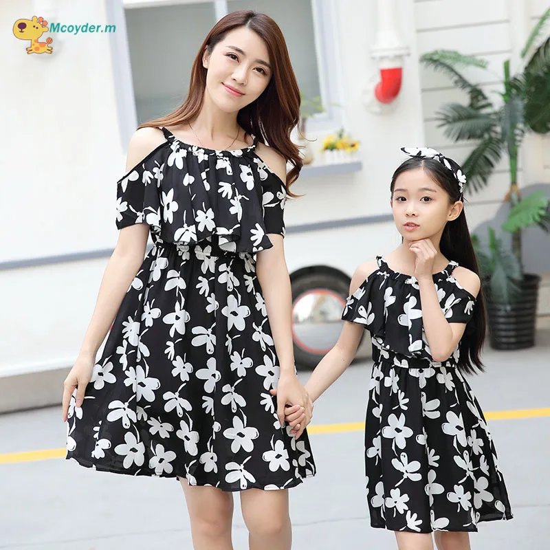 

Mother and Daughter Clothes Family Matching Outfits Mother Daughter Dresses for Summer Printed Family Clothing Family Look