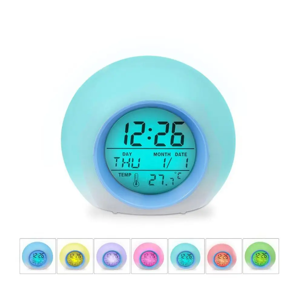 Alarm clock 7. Звенящий будильник. Будильник утро. Часы color change digital alarm clock. Часы 7 утра.