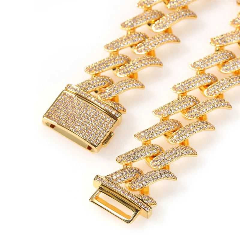 14108145129_856345497