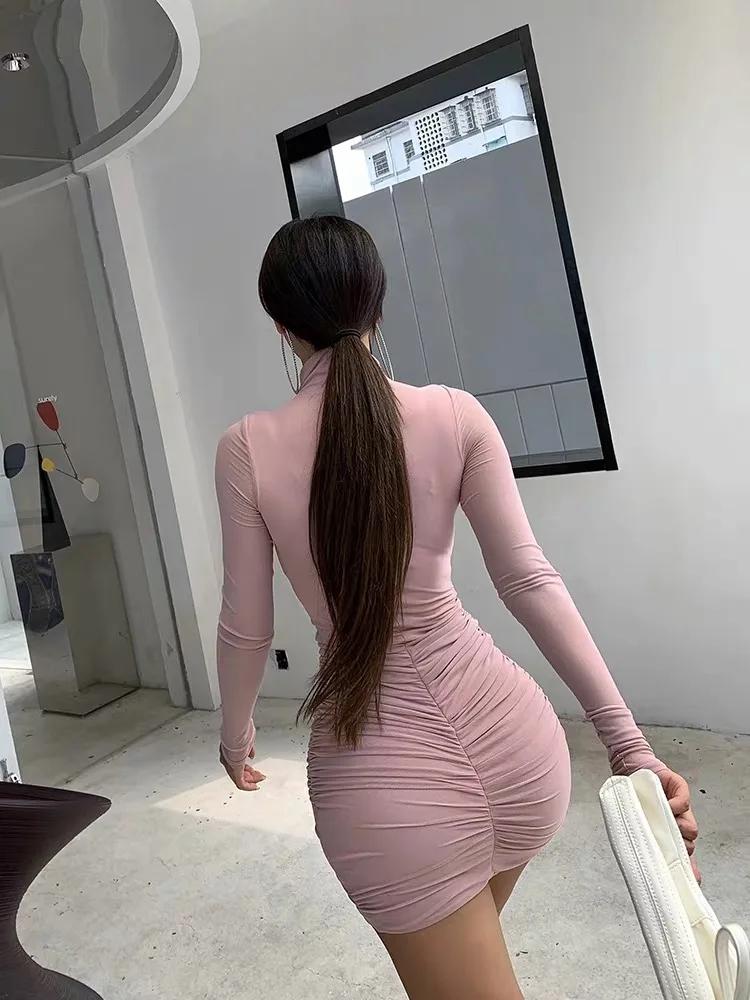 Женское вечернее платье с длинным рукавом и высоким воротом XIBANI черно-белое