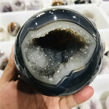 

Natural crystal agate crystal "open mouth smile" cave ball