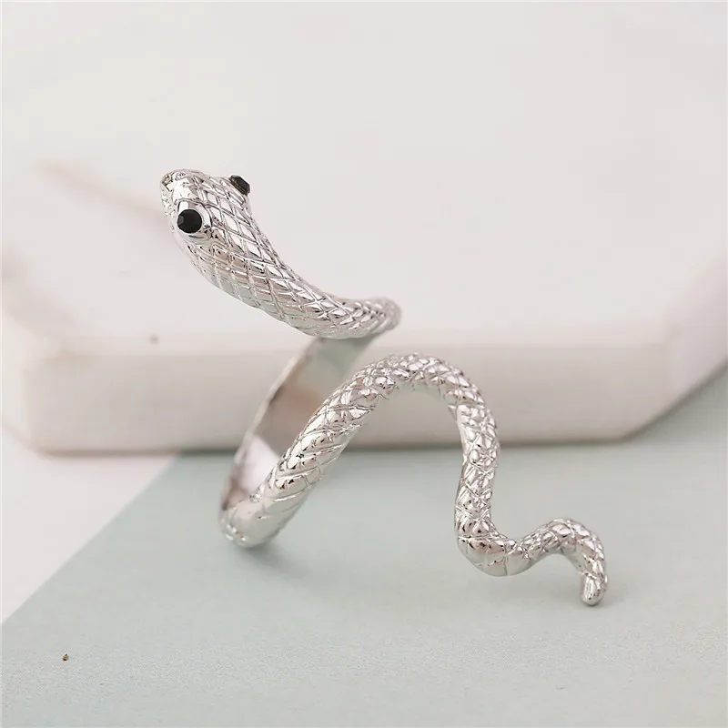 Silver Color 1 ШТ. Панк Готический Золотой Цвет Длинное Кольцо Для Женщин Мужчин Рок Симпатичные Серебряный Цвет Змеи Животных Открыть Палец Кольцо Ювелирные Изделия Партии R141 - Цвет основного камня: Silver Color