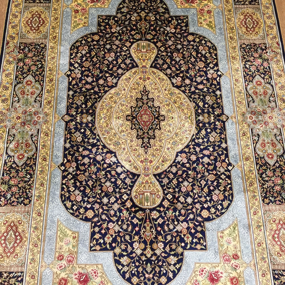 Yilong 4 'x 6' красивый Шелковый бежевый и синий цвет восточные руки завязанный
