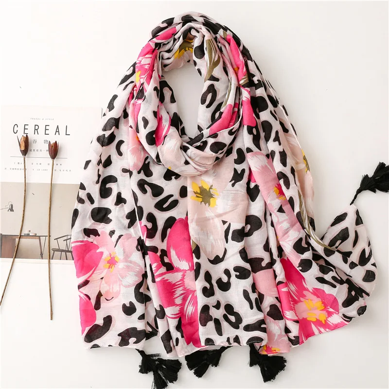 Fashion Women Spring Autumn Viscose Scarf Shawl Lovely Leopard Floral Tassel Pashmina Stole Wrap Echarpe Foulards Muslim Hijab new 2019 women spain high quality plaid viscose shawl scarf warm shawls spring summer print muslim hijab pashmina wraps 180 70cm