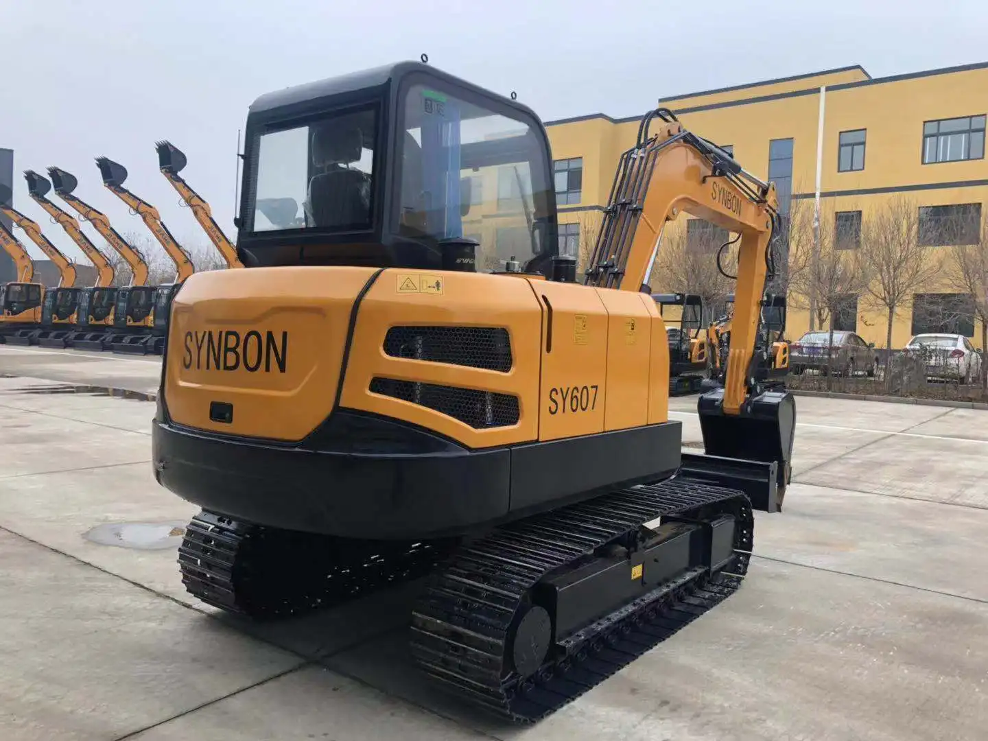 Рисунок 2 - Китайская гидравлическая строительная машина SY607