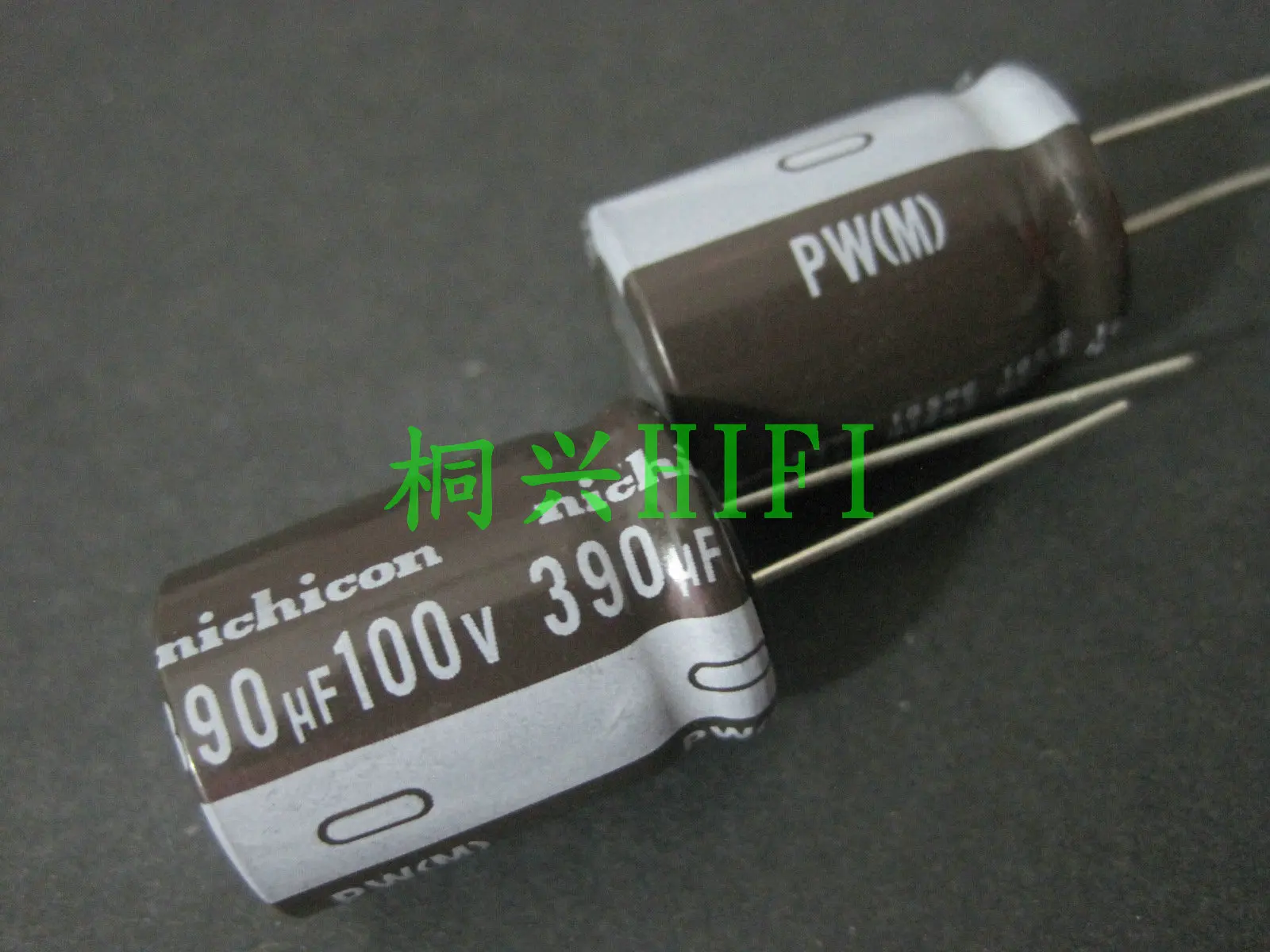 10 шт. новинка электролитический конденсатор NICHICON PW 100V390UF 18x25 мм 100 в 390 мкФ
