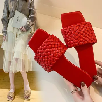 

2020 Summer New Online Celebrity Fashion Girls Slippers For Girls All-match Weaving Square Head Slippers Girls Flat Sandals