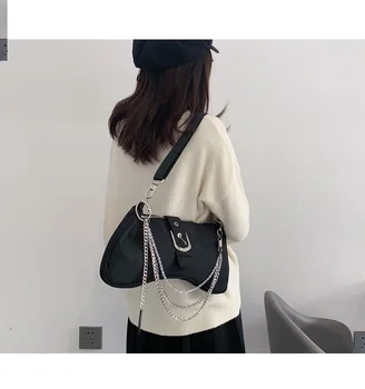 

Black canvas Baguette shape bag V shape shoulder bag women female chains crossbody messenger bag