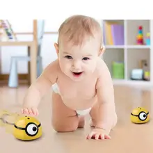 Электронный Инфракрасный индукционный работает миньон с светодиодный звука интерактивные детские куклы игрушки Инфракрасный Сенсор товары для животных аксессуары