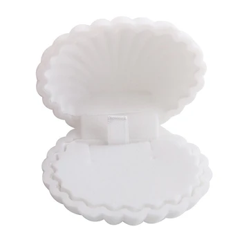 

Shell Shape Velvet Pendant Necklace Jewellery Display Storage Case Xmas Gift Box (White)
