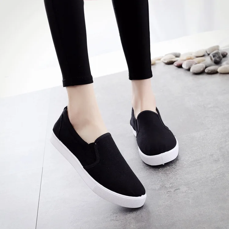 

Flat bottom breathable student shoes manufacturers sell 2019 new good-looking small whiteboard