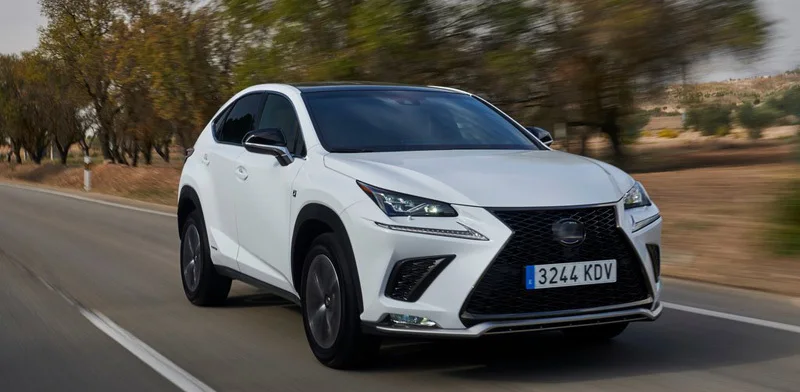 Lexus NX (2018)2