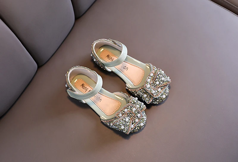 New Girls Princess Shoes Childrens Leather Pearl Rhinestones Shining Shoes Baby Kids Shoes For Party and Wedding Spring Summer leather girl in boots