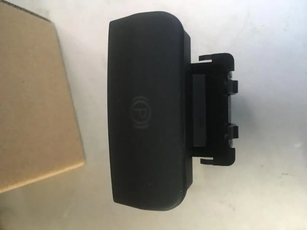 

2 YEAR WARRANTY Brand New Parking Brake Switch Electronic Handbrake Switch 470706 For Peugeot 5008 308 3008 CC SW DS5 DS6 607