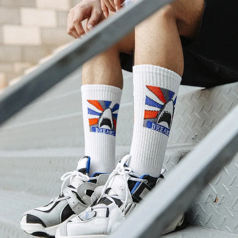 

brand socks men's autumn and winter new basketball sports socks wholesale ins cartoon in tube skate socks fashion