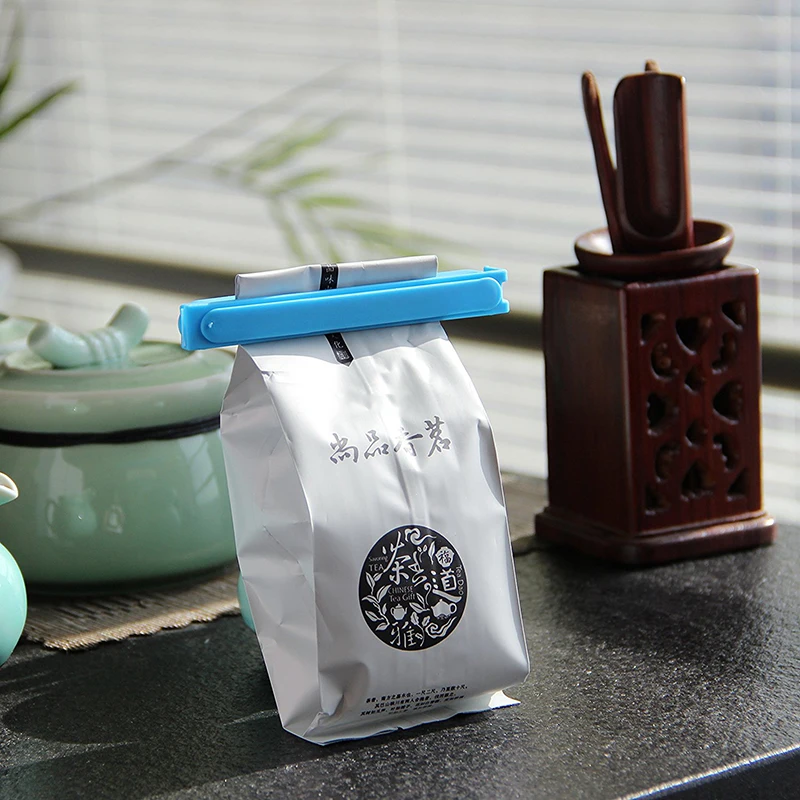 

1Pc Sealing Plastic Folding Clip Household Food Fresh Keep Storage Seal Clamp Reusable Snack Bag Peg Portable Package Resealer