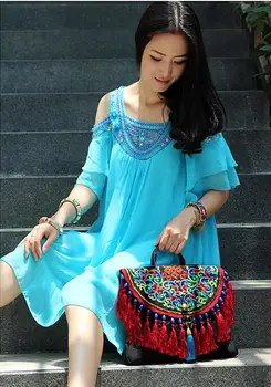 

Retro embroidery bag tassel Single Shoulder Messenger Bag Handbag