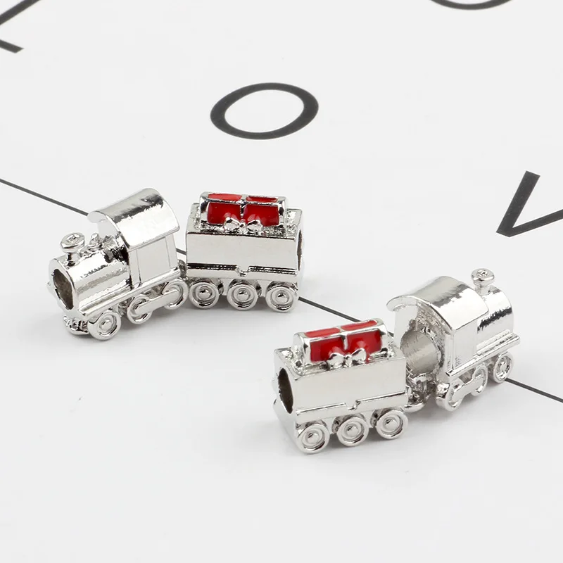 9887046606_2045298408