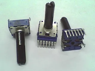 

2PCS/LOT South Korean brand RK14 type potentiometer A100K shaft length 23MM