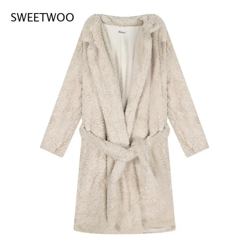 Рисунок 6 - Новый стиль, пальто из натурального меха