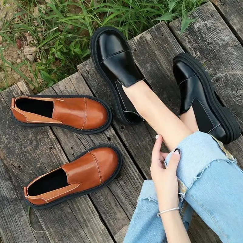 

2020 Dropshipping hotselling women's single shoes retro students small leather shoes college wind black flat shoes Z15-64