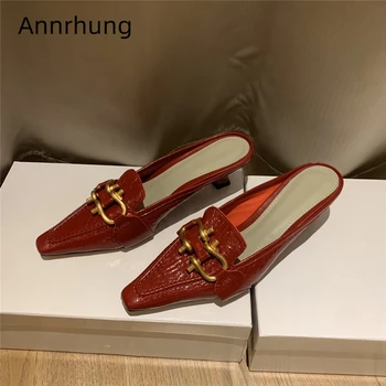 

Sexy Sewing Real Leather Runway Slippers Women Kitten Heel Pointed Toe Metal Decoration Slip-on Mules Spring 2020 Shoes Woman