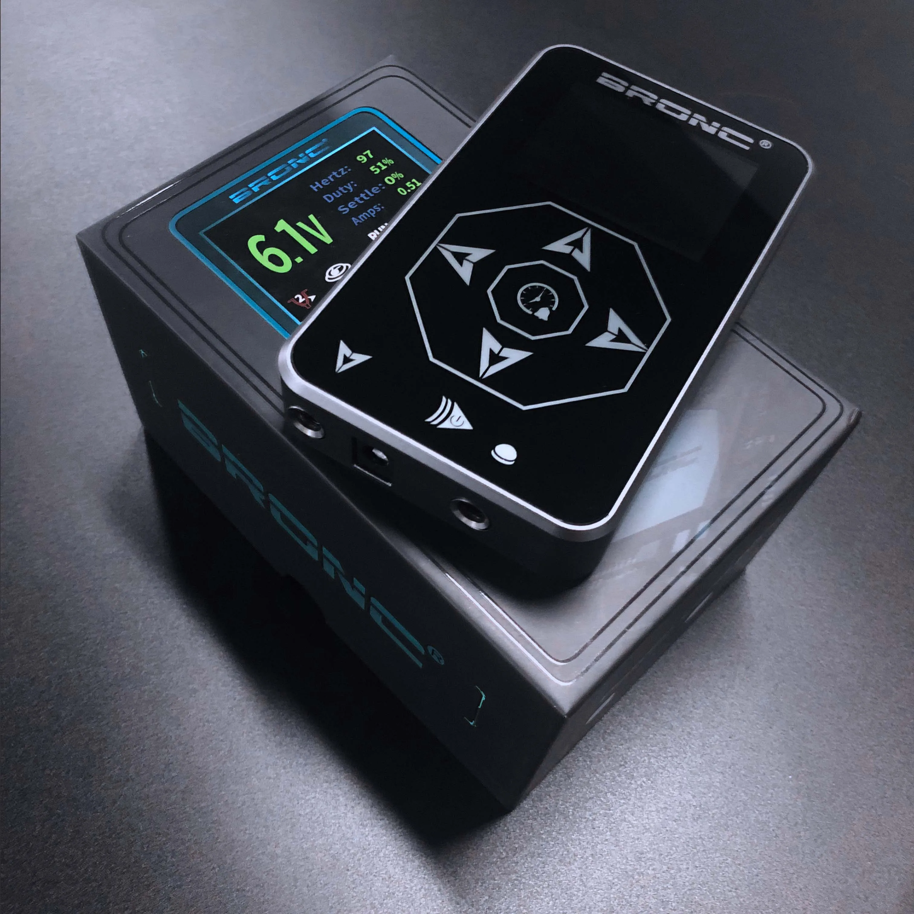 

Newst HUMMINGBIRD BRONC 3A Tattoo Power Supply Touch Screen Digital LCD Makeup Dual Tattoo Power Supply