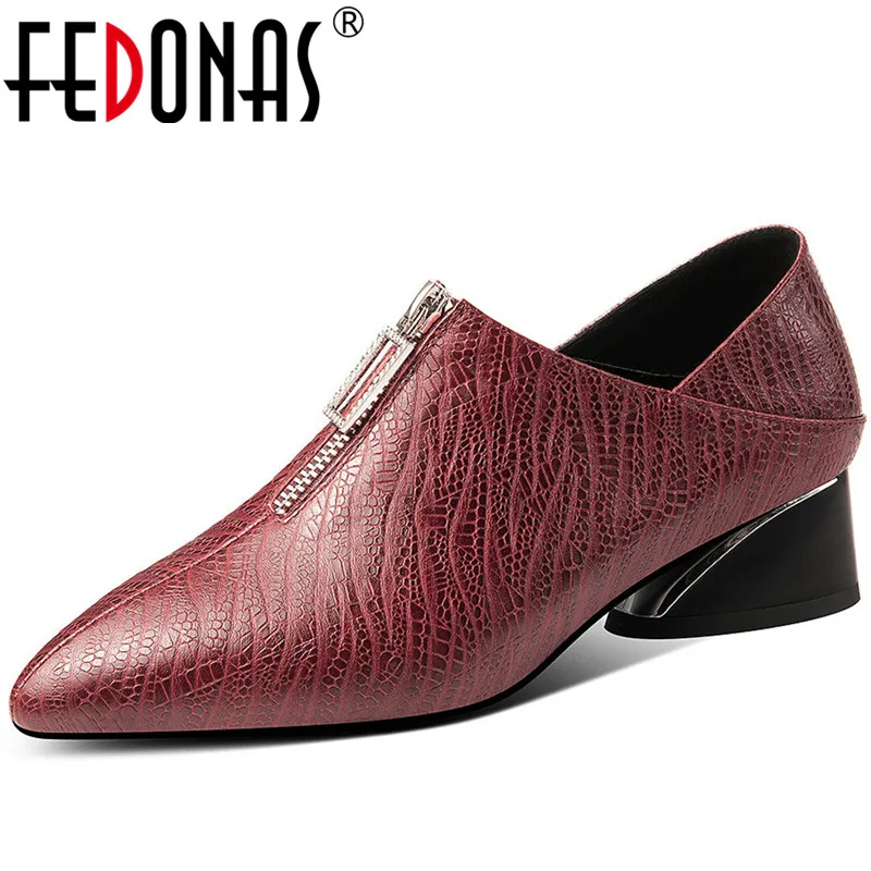 

FEDONAS New Women Sheepskin Casual Pointd Toe Shoes Basic Spring Summer Zipper Rhinestone 2020 Classic Office Lady Shoes Woman