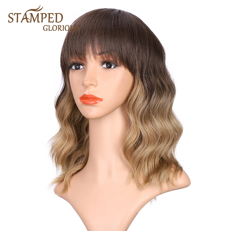 

Stamped Glorious 16inches Natural Wave Short Wig With Bangs Ombre Brown Blonde Wig Heat Resistant Synthetic Wigs for Black Women