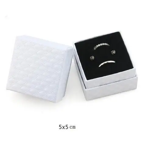 5x5cm White Новая шкатулка для украшений браслет серьги ожерелье кольцо коробки чехол подарочная упаковка для демонстрации ювелирных украшений Органайзер черный красный белый - Цвет: 5x5cm White