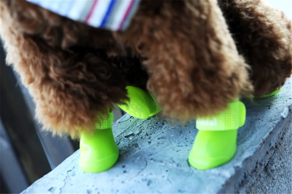 4pcs-Pet-Dog-Shoes-Waterproof-Rain-Pet-Shoes-for-Dog-Puppy-Rubber-Boots-Candy-Color-Puppy (21)
