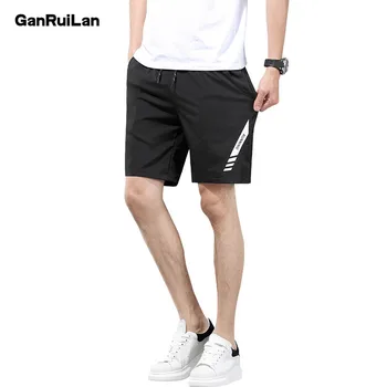 

2020 Men Summer New Casual Fahion Shorts Men Brand New Board Shorts Solid Breathable Elastic Waist Male Casual Short Men B0582