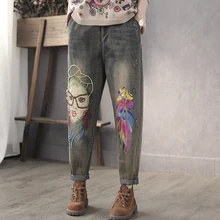 Женские джинсы-шаровары с вышитыми персонажами, Ретро стиль, уличная одежда, эластичная резинка на талии, выбеленные джинсы с эффектом потертости