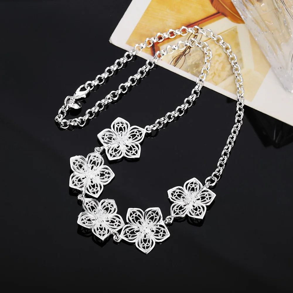 UNALLOYED★韓国★人気★男女兼用★FLOWER NECKLACE / SILVER S48aff433082149ed9cd34f1429d18