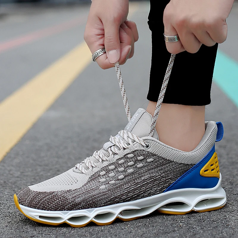 

Men Sport Running Shoes 2019 Brand Spring Summer Breathable Zapatillas Hombre Deportiva Outdoor Ultra Boost Men Sneakers Jogging