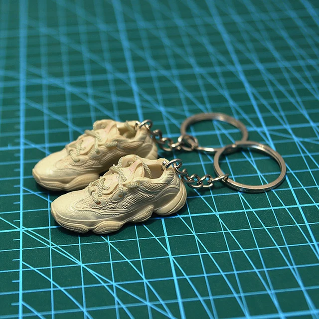 Mini Sneakers Keychain Gift Box 3D Shoes Model Bags Backpacks Decorative Ornaments Car Door Key Chain Surprise Gift For Lover Metal ring B