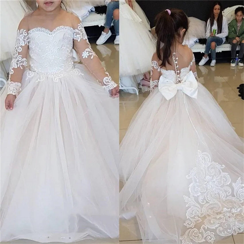 

Vintage Flower Girl Dresses For Weddings Free Ship Custom Made Princess Tutu Sequined Appliqued Lace Bow Kids