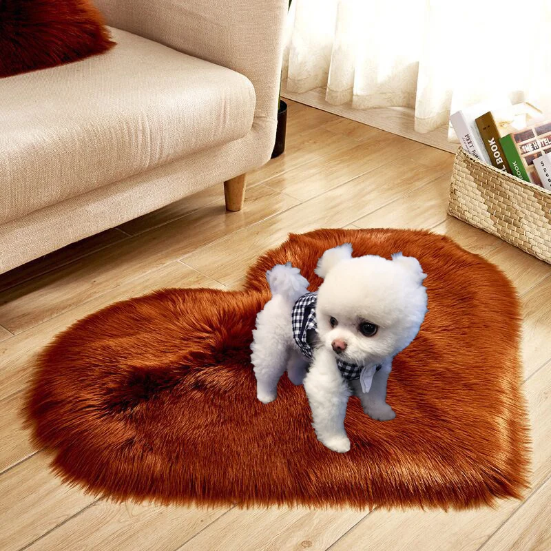 

Heart-shaped Dog Cat Bed Faux Fur Dog Beds for Small Dogs Warm Blanket Cushion Self Warming Indoor Round Pet Cuddler Mat